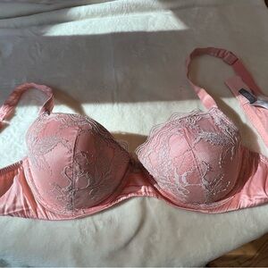 Victoria’s Secret Demi cup pink damask bra-40C
